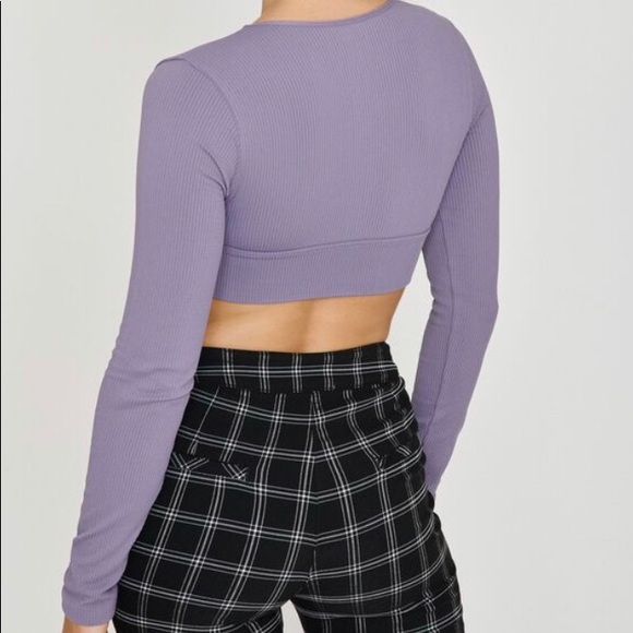 Garage Seamless Long Sleeve Crop Top - Picture 2 of 3